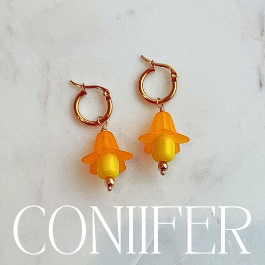 Daffodil Flower HuggiesConiifer Design Studio Jewellery